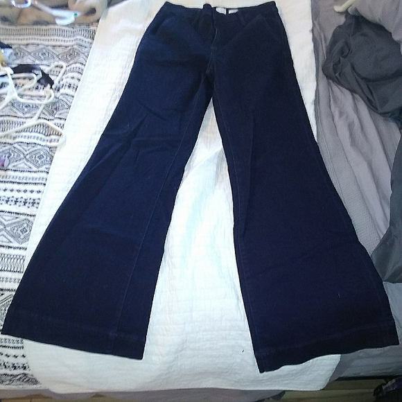 A New Day blue jeans size 6/28  bell bottom/boot cut - Picture 1 of 6